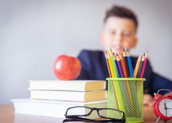 Τα μωρά του covid πάνε σχολείο