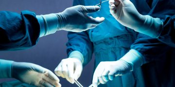 Παγκόσμια καινοτομία Έλληνα νευροχειρουργού