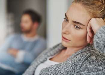 10 λόγοι που προκαλούν θλίψη στη σχέση