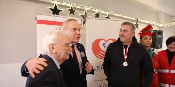 Δρ. Αντώνιος Αυγερινός, Πρόεδρος του ΕΕΣ και ο κ. Ολύμπιος Παπαδημητρίου, Πρόεδρος του ΣΦΕΕ, με τον κ. Αντώνη Ρέμο