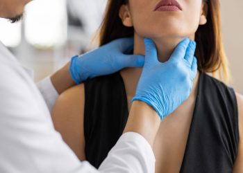 Υπερθυρεοειδισμός: Αίτια, συμπτώματα και θεραπεία