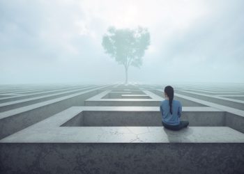 Τι είναι η αυτο-αμφιβολία και πώς επηρεάζει τη ζωή μας