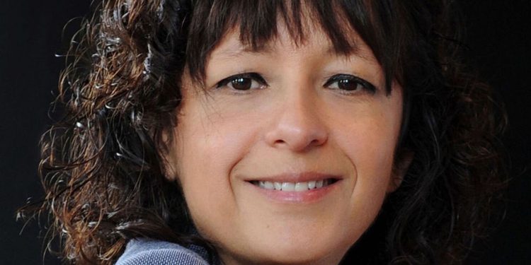 Emmanuelle Charpentier: Η Επιστήμονας που Άλλαξε τη Γενετική