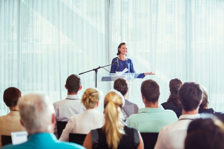 Αν οι γυναίκες κυβερνούσαν ο κόσμος θα ήταν πιο ειρηνικός