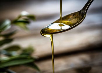 Η αντικατάσταση του βουτύρου από το ελαιόλαδο χαρίζει πολλά χρόνια ζωής