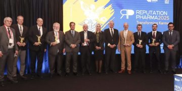 Οι φαρμακευτικές επιχειρήσεις στην οδό της Φήμης