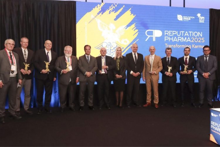 Οι φαρμακευτικές επιχειρήσεις στην οδό της Φήμης