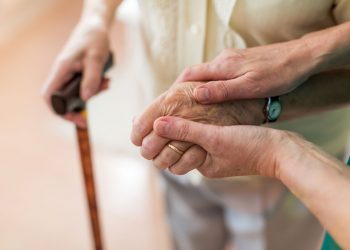 Νέες Μονάδες Ολικής Φροντίδας Ψυχικής Υγείας για άτομα με Άνοια που θα παρέχουν δωρεάν υπηρεσίες σε όλους τους πολίτες