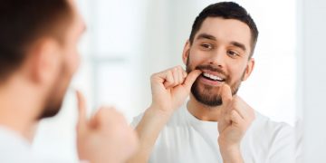 Μύθοι και αλήθειες για το οδοντικό νήμα