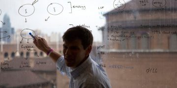 Ζει για να θεραπεύει: Ο Ντέιβιντ και η κρυμμένη δύναμη των ξεχασμένων φαρμάκων