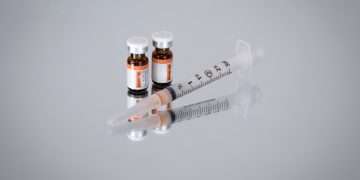 Η Ναλοξόνη διαθέσιμη παντού – Μια τομή στο πεδίο των εξαρτήσεων για την αντιμετώπιση της υπερδοσολογίας