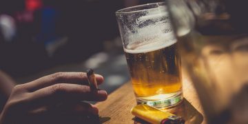 Ψηφίστηκε το νομοσχέδιο του Υπουργείου Υγείας με τίτλο «Προστασία των ανηλίκων από προϊόντα καπνού και αλκοόλ»