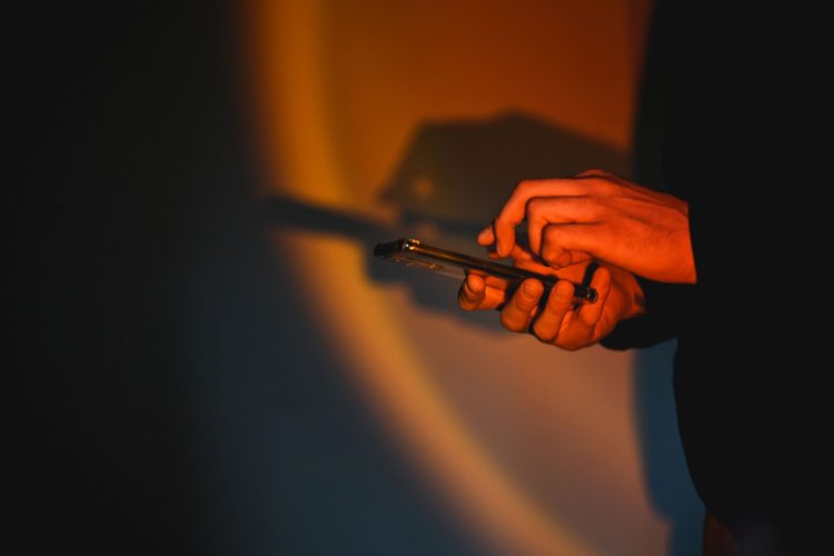 Κοινωνικά δίκτυα: Η νέα ιερά εξέταση καίει φήμες, σχέσεις, καριέρες και ενίοτε ψυχές.