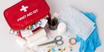 Το φαρμακείο των διακοπών: Τι πρέπει να έχουμε μαζί μας;