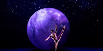 «Ο χορός του Γαλαξία» η μεγαλειώδης παραγωγή του Οίκου Υψηλής Ραπτικής Piere Cardin για μια βραδιά στην Αθήνα