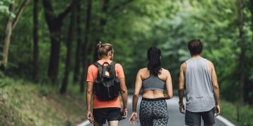 περπάτημα στη φύση