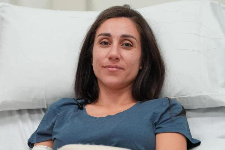 Η πρώτη γυναίκα στο Ηνωμένο Βασίλειο με CAR T-cell therapy για Σκλήρυνση κατά Πλάκας