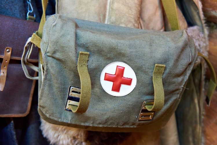 Οι ενώσεις νοσηλευτών ζητούν από το Ηνωμένο Βασίλειο να στηρίξει τις διεθνείς διώξεις για εγκλήματα πολέμου εναντίον υγειονομικών