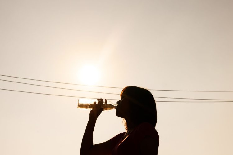 Η ευρωπαϊκή ζέστη και οι αόρατες επιπτώσεις της στην ψυχική υγεία