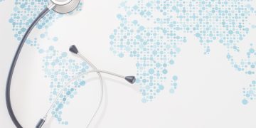 Όταν οι διάσημοι μιλούν ανοιχτά για την υγεία τους: Πώς αλλάζουν οι στάσεις και μειώνεται το στίγμα