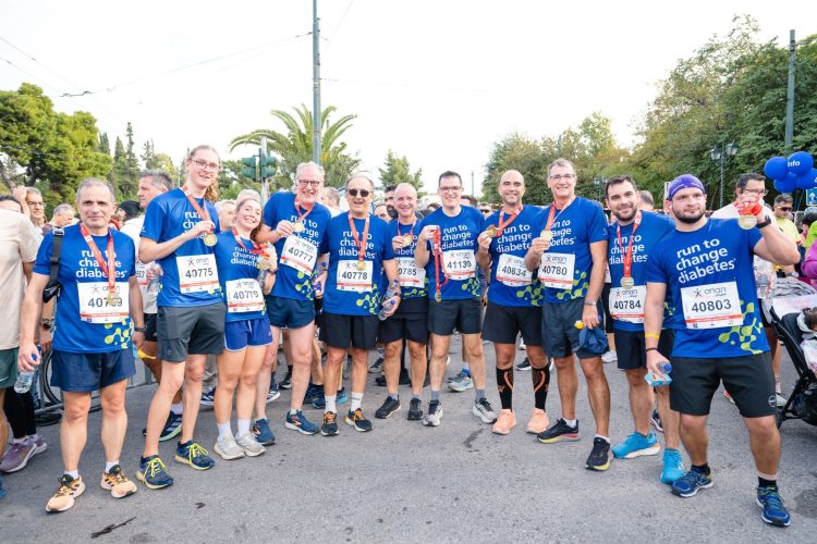 Περισσότεροι από 1000 δρομείς της Novo Nordisk Hellas έτρεξαν στον 42ο Αυθεντικό Μαραθώνιο Αθήνας