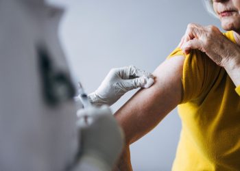 Ανησυχία προκαλεί η εξάπλωση της γρίπης στην Ευρώπη