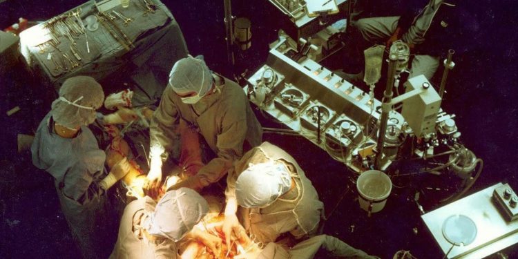 8 Δεκεμβρίου 1971: Η επέμβαση που άλλαξε την ιστορία της ελληνικής καρδιοχειρουργικής