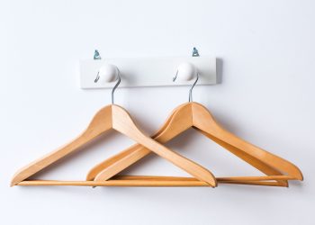 Όταν το ντύσιμο σιωπά: Πώς η κατάθλιψη εμφανίζεται στην καθημερινή εικόνα