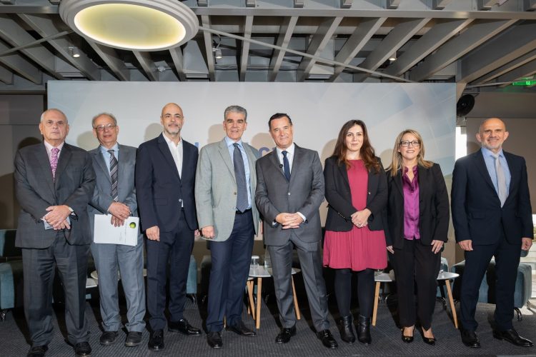 Σημαντικές τομές και μεγάλες προκλήσεις στο ελληνικό σύστημα Υγείας – Όσα αναδείχθηκαν στο “8ο Healthcare Transformation Conference”