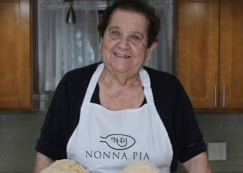 Η γιαγιά που έγινε TikTok star χωρίς να το καταλάβει