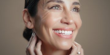 όμορφο γυναικείο πρόσωπο