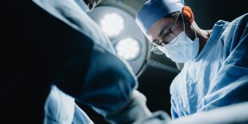 «100 γιατροί, ένα θαύμα»: Η πρωτοποριακή μεταμόσχευση προσώπου που σπάει τα όρια της ιατρικής
