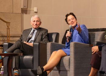 «Δύο Ζωές για Ιατρική και Αγάπη — Η Ιστορία των Dr. Anthony Fauci και Dr. Christine Grady»