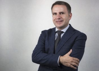 Καρκίνος του πνεύμονα: Μπορεί να μετατραπεί σε μια χρόνια νόσο; Ο Δρ. Ιωάννης Μούντζιος απαντά