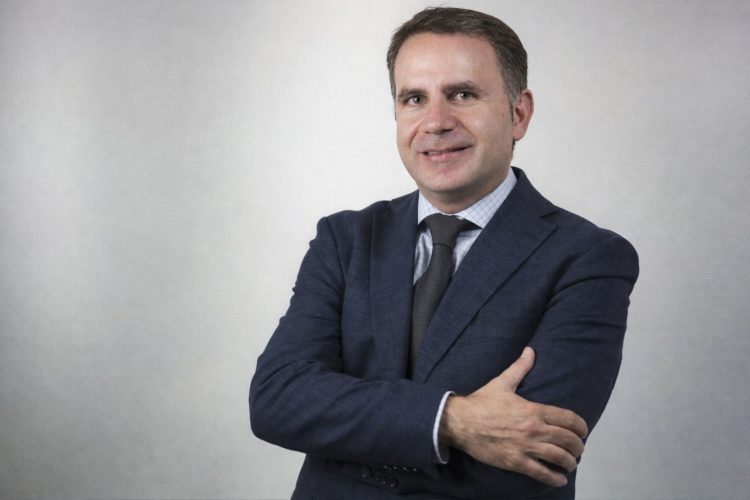 Καρκίνος του πνεύμονα: Μπορεί να μετατραπεί σε μια χρόνια νόσο; Ο Δρ. Ιωάννης Μούντζιος απαντά