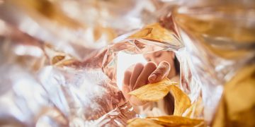 Τα υπερεπεξεργασμένα τρόφιμα αυξάνουν τον κίνδυνο θνησιμότητας σε επιζώντες καρκίνου