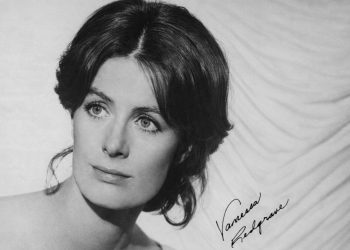 Βανέσα Ρεντγκρέιβ: Η γυναίκα που αρνήθηκε να «βελτιώσει» το πρόσωπό της και έγινε σύμβολο