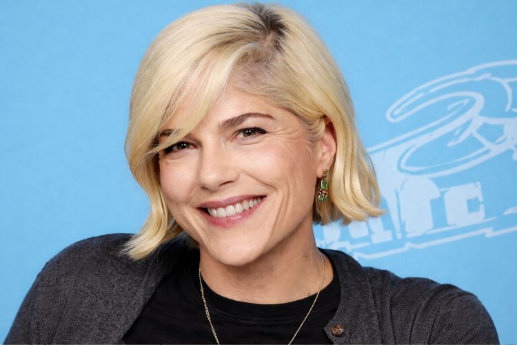 Selma Blair: Μια φωνή αποδοχής μέσα από τη σπανιότητα