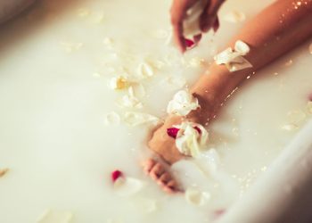 Αρχαία μυστικά ομορφιάς που έγιναν viral – Και μπορείς να δοκιμάσεις σήμερα!