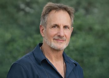 Δεν ξεκίνησε από εμάς: Το τραύμα που περνά από γενιά σε γενιά