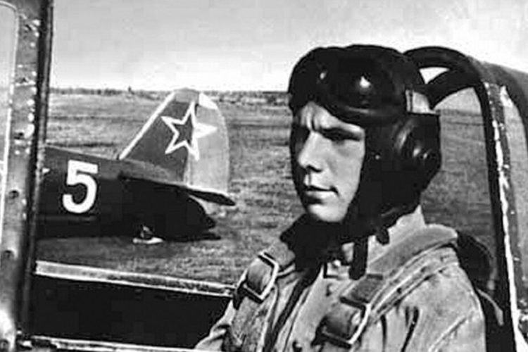 Γκαγκάριν: Ο πρώτος άνθρωπος στο Διάστημα και οι μύθοι που τον ακολουθούν μέχρι σήμερα