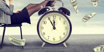 Μας έπεισαν ότι τα χρήματα φέρνουν ευτυχία και τώρα πληρώνουμε το τίμημα