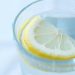 Νερό με λεμόνι το πρωί
