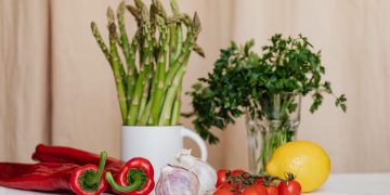 Νηστεία Μεγάλης Εβδομάδας: Υγεία ή η πιο καλοστημένη διατροφική αυταπάτη;