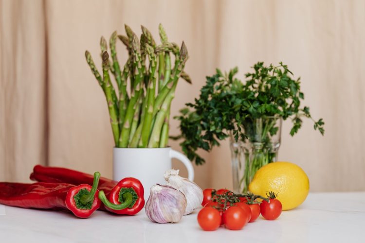 Νηστεία Μεγάλης Εβδομάδας: Υγεία ή η πιο καλοστημένη διατροφική αυταπάτη;