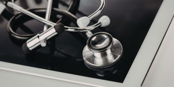 Προβληματισμός για την πρόσβαση των Ελλήνων ασθενών σε νέες, καινοτόμες θεραπείες: 3 στα 5 νέα φάρμακα δεν έρχονται στην Ελλάδα