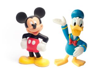 Η παράξενη οικογένεια της Disney: Γιατί ο Μίκυ και ο Ντόναλντ δεν έγιναν ποτέ γονείς;
