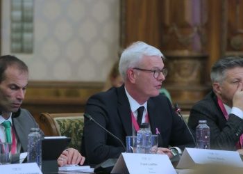 Oliver Bleck (Roche): Η πολιτική βούληση και οι στρατηγικές επενδύσεις απαραίτητες για την ενίσχυση της φαρμακευτικής καινοτομίας σε Ευρώπη και Ελλάδα