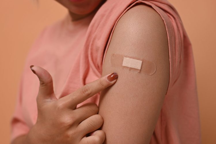 HPV: Το εμβόλιο που μπορεί να οδηγήσει στην εξάλειψη του καρκίνου του τραχήλου της μήτρας