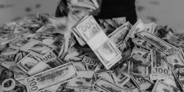 Όταν ο πλούτος γίνεται παράσταση: Η νέα κουλτούρα της επίδειξης στα social media
